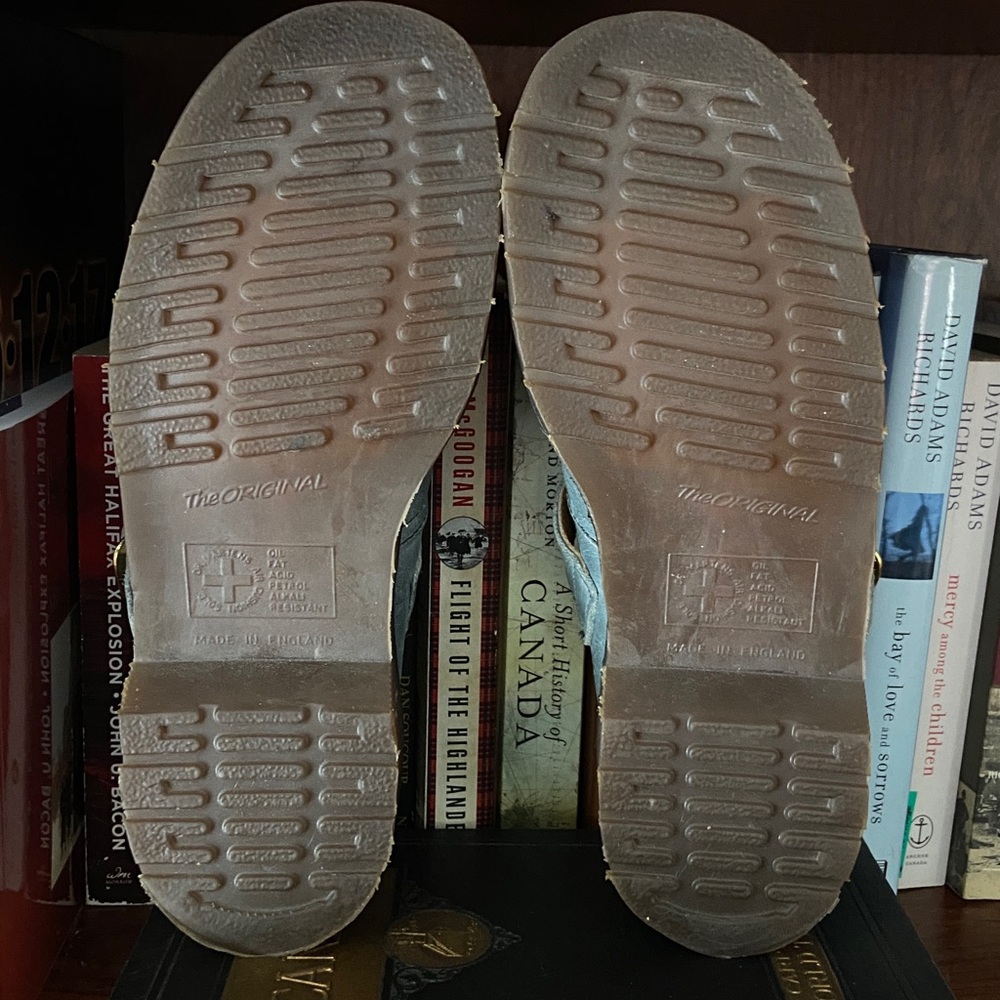 Dr. Martens Vintage Blue Leather Mary Jane Shoes Made in England Women's Size 7 - Picture 9 of 16